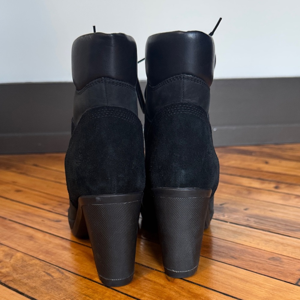 Timberland Camdale Women's Black Lace-Up Heeled Boots - Size 7.5 - Picture 7 of 9